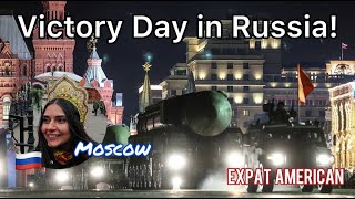 🇺🇸AMERICANS in MOSCOW Witness RUSSIAN TANKS Rolling down the Street!💥@RussianCode 🇷🇺VICTORY DAY!⚙️