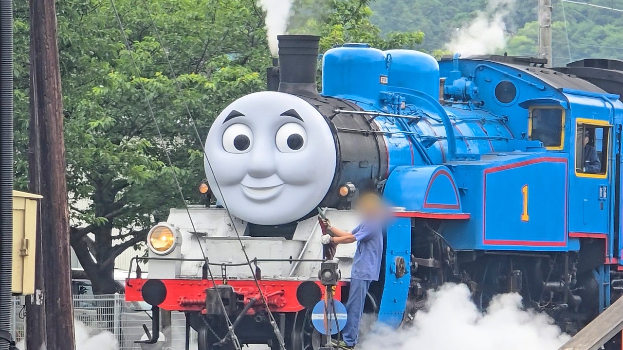 Thomas Preparing for Departure with Classic Coaches | June 2026