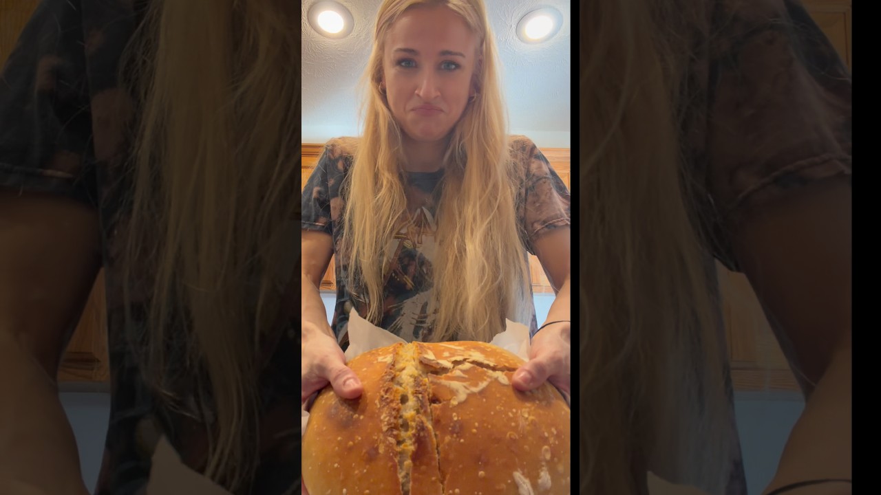 Моя первая попытка испечь хлеб на закваске 😅 Дальше будет только лучше 