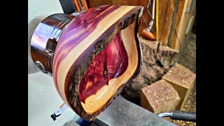 Woodturning - The AMAZING Red Cedar Bowl