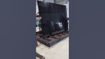 loading of glass by hand 👀😰 it