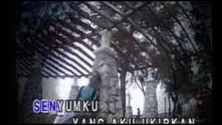 Spin-Dilambung ombak kasih