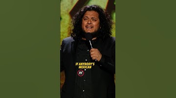 Is Chewbacca or R2D2 Mexican? 🎤😂👏🏼 Felipe Esparza #lol #funny #comedy #life #facts #starwars #shorts