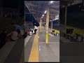 線路に転落してしまったおじいちゃんを助け出す男性達がカッコ良すぎる…!