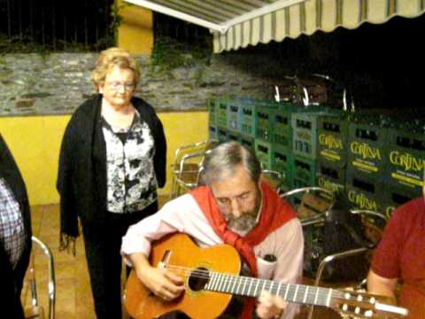 PALOMA QUERIDA. (CANTA GARATE, ACOPAAN ARTURO Y AM...