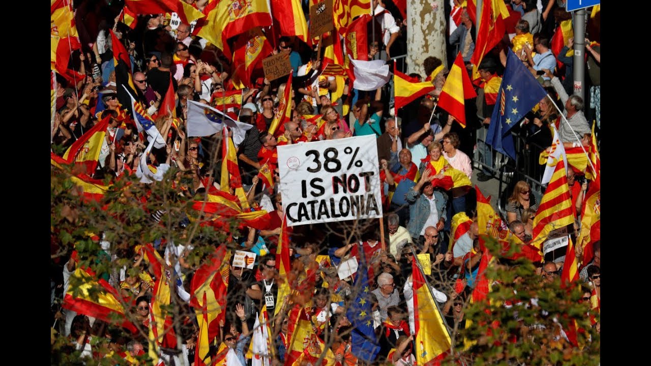 Thousands of Catalans oppose secession from Spain