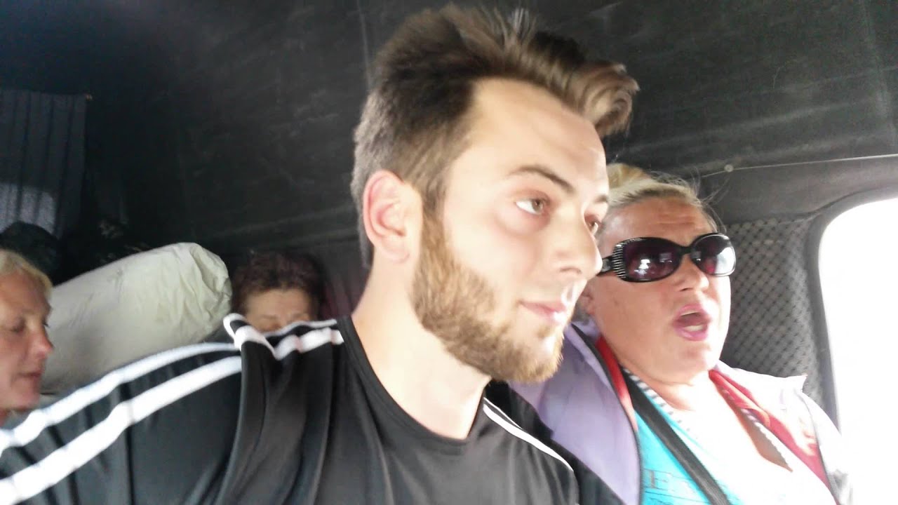 19 06 Музыка и беженцы 12 Песня про Славянск тучи ходят хмуро - YouTube