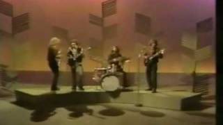 Video thumbnail of "Creedence Clearwater Revival - Pround Mary.mp4"