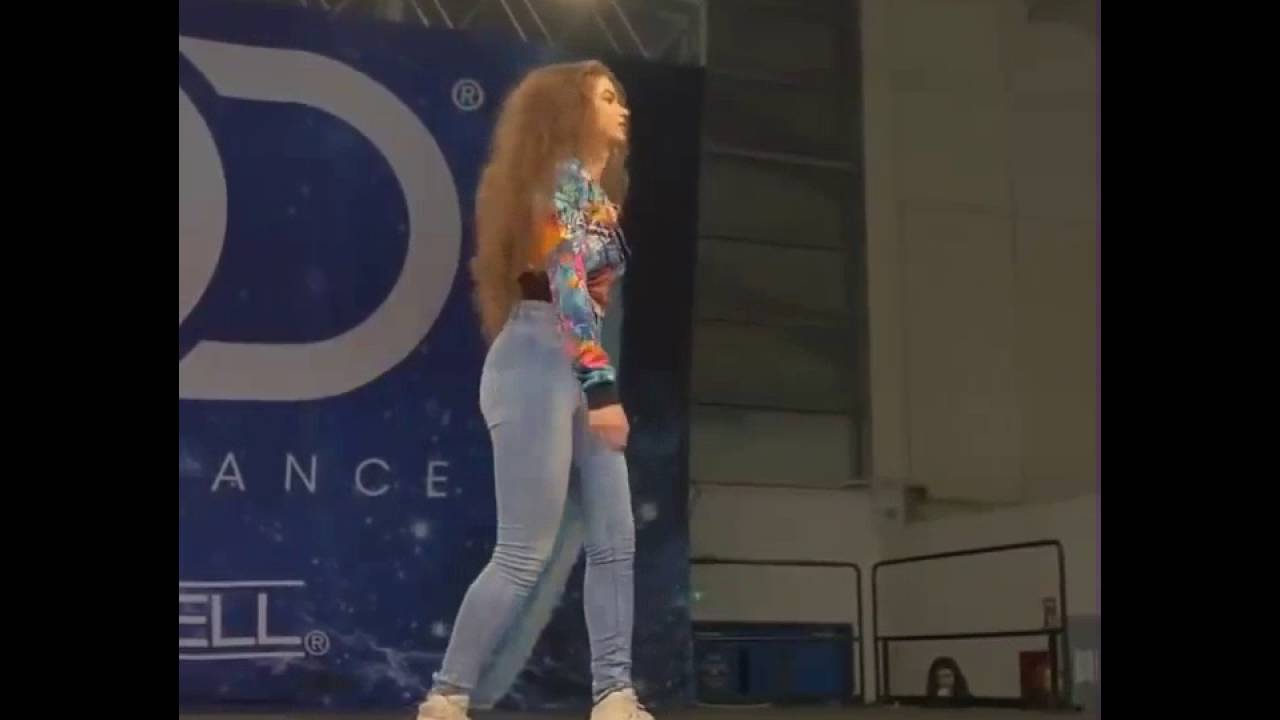 The Mannequin Barbie Dance 