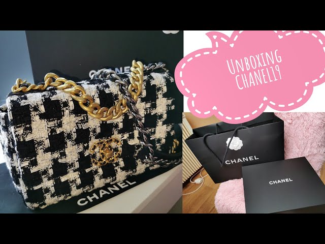 Chanel 19 Large Oreo Tweed🤩🖤 #chanel #chanel19 #unboxing #handbag #l