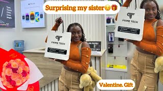 SEE WHAT HAPPENED 😳AFTER SUPRISING MY SISTER WITH AN IPHONE🎁 (her reaction was priceless)