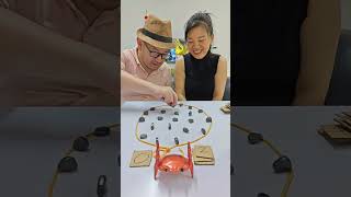 磁力棋遊戲挑戰。家庭娛樂互動.傳播快樂,解壓放鬆。(61)Magnetic chess game challenge. Family entertainmen