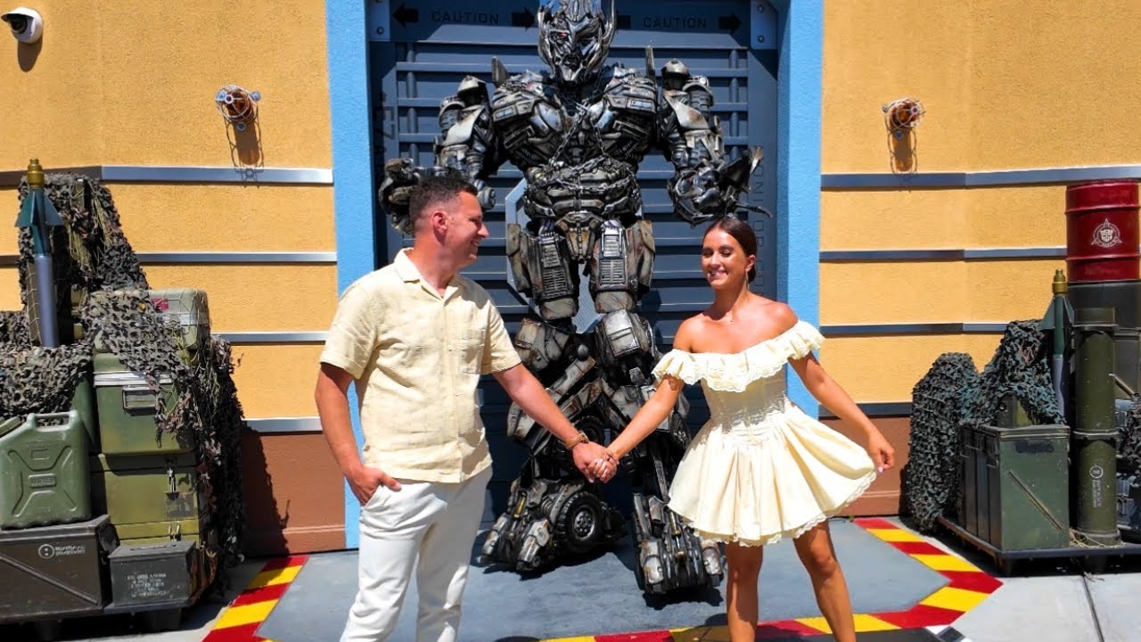 Megatron ROASTS 🔥 Universal Studios Hollywood Guests! (Again)