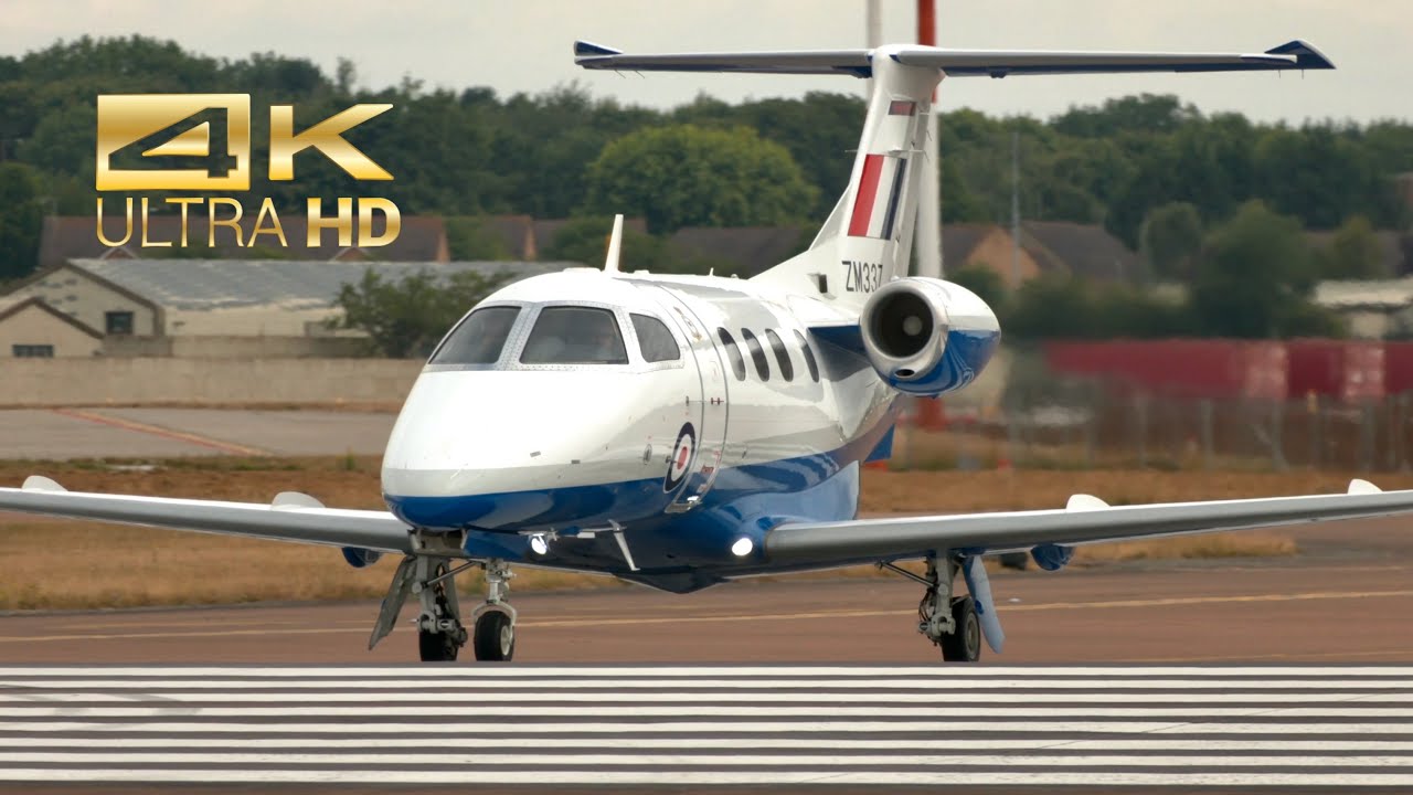 4k-embraer-emb-500-phenom-100-royal-air-force-zm337-arrival-at-raf