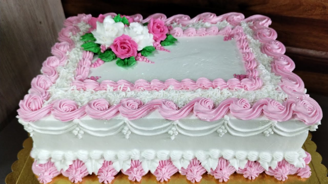 bolo decorado feminino Maquiagem  Bolos de maquiagem, Bolos de aniversário  de maquiagem, Bolos decorados com chantilly