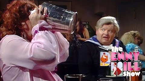 Benny Hill - Hullo Sailor w/Closing Chase (1985)