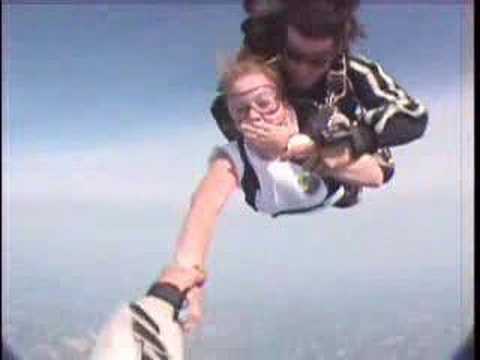Vicki Hickman - Skydiving