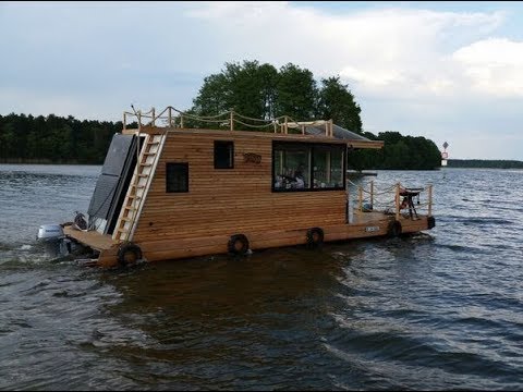 These Houseboats May Seem Tiny But You Will Be Surprised ...