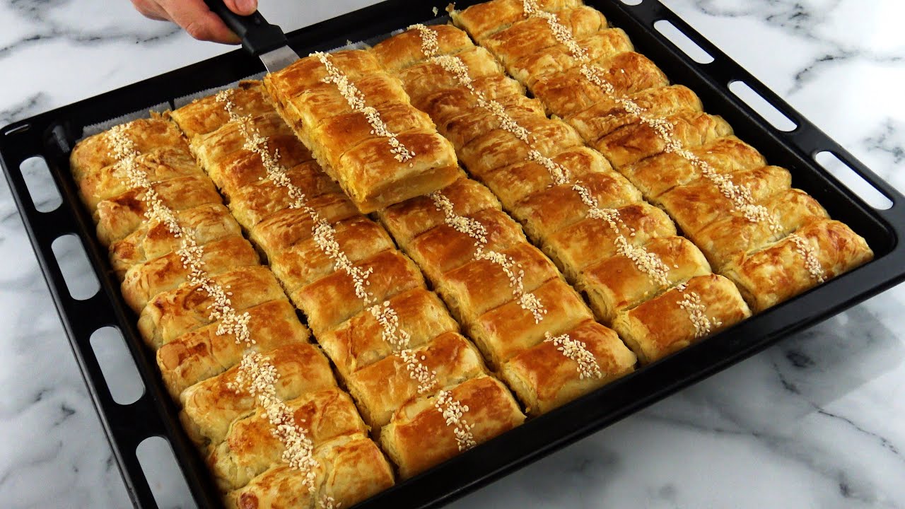 HAZIR YUFKAYI UNUTTURAN TARIF! PATATESLI KIYMALI EL ACMASI BÖREK⌉PAPATYA MUTFAGIM🌺