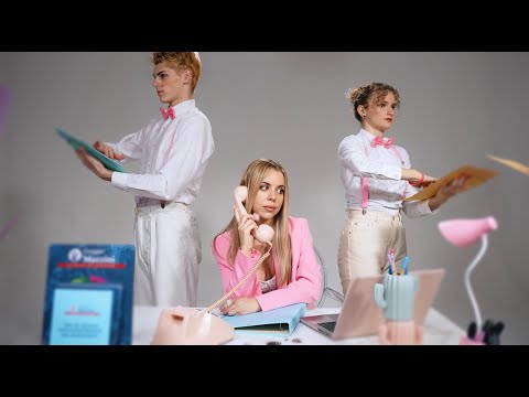 Elejola - Volevi Solo Una Barbie (Official Video)