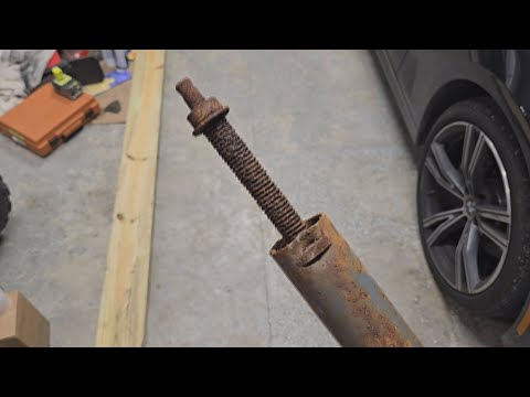 How To Fix A Stuck Trailer Jack