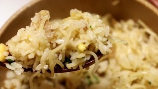 【冷凍食品】大阪王将 ラーメン炒飯 とんこつ風味を食べる人。