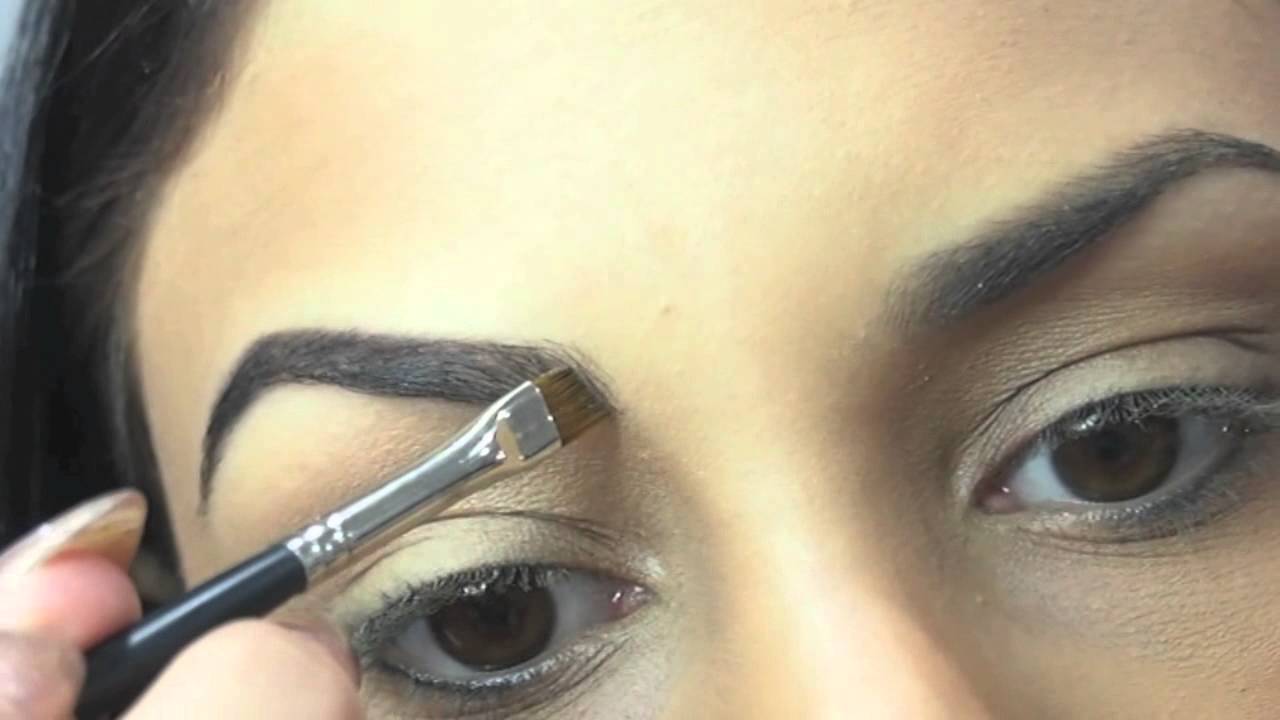 Daily eyebrow routine - YouTube