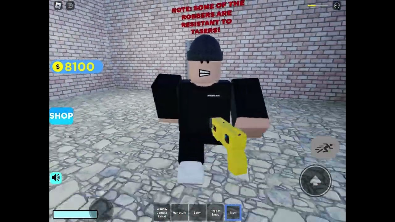 Playing security guard simulator on roblox!