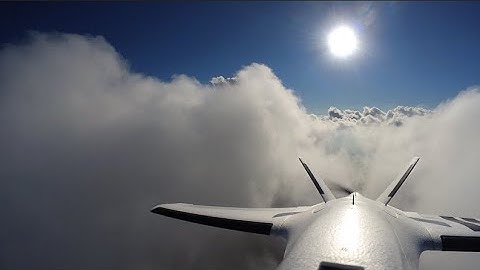 AtomRC Dolphini Cloud-Surfing with CADDX Peanut and DJI FPV