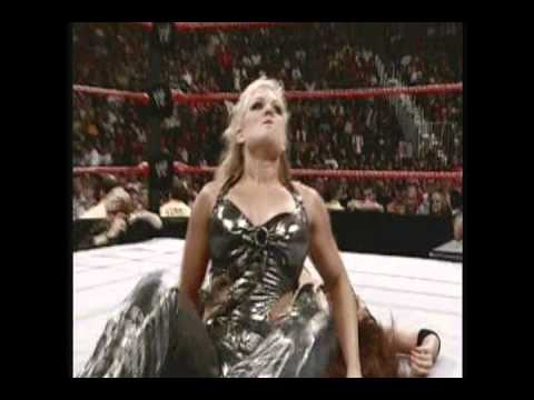 Candice Michelle vs Beth Phoenix - Unforgiven 2007...