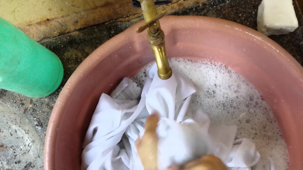 Como lavar sobrepeliz  (liturgia)