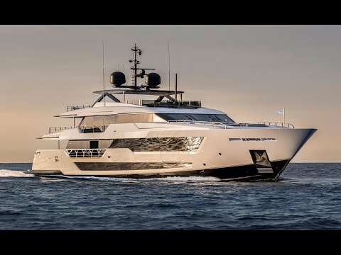 Custom Line 140 Yacht Review Exteriors and Interiors by #theluxuryyachtlady