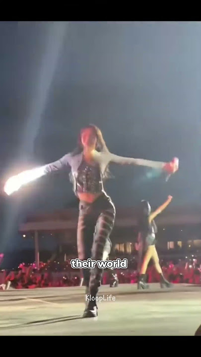 Lisa’s waist is smaller than her head?! #kpop #lisa #blackpink #shorts