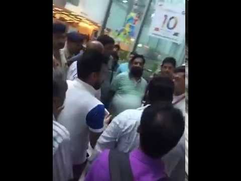 Air passengers protest against Air India at Delhi for delay in Mumbai Flight ll July 13 -2016 punjabi news channel