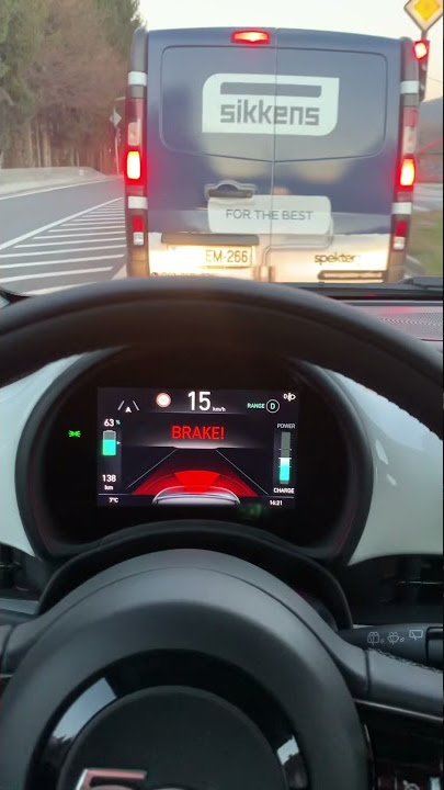 Emergency braking assist / AEB - Fiat 500e Electric #shorts