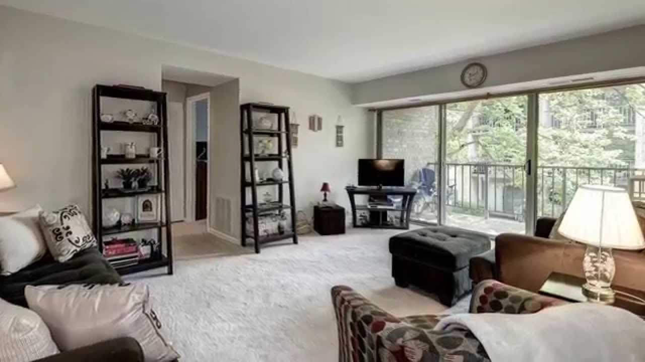 15 Canterbury Sq Apt 202 Landmark Van Dom Alexandria VA 22304 SOLD in