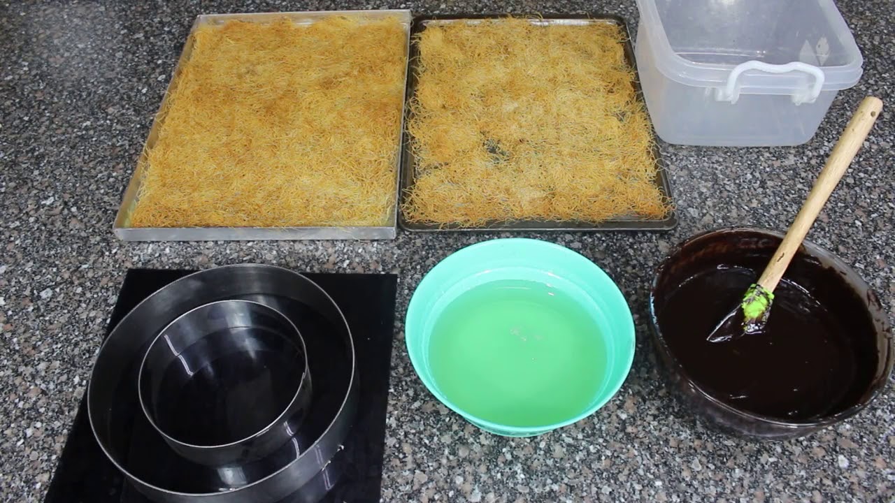 الحلقة الاولى في كورس الحلويات الرمضانية.. مولتون كنافة (الكنافة الفولكانو) بطريقة الشيف احمد شوقي