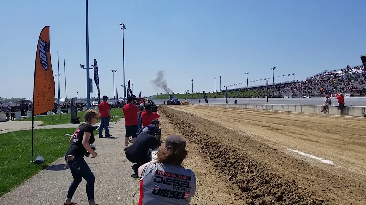 Derek Rose truck pulling at UCC 2018