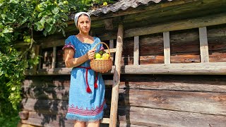 HOW A WOMAN LIVES IN THE MOUNTAINS! COOKING APPLE PIE