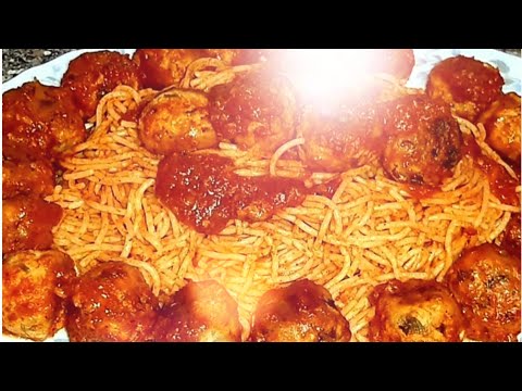 كفتة الفراخ بصوص الطماطم 