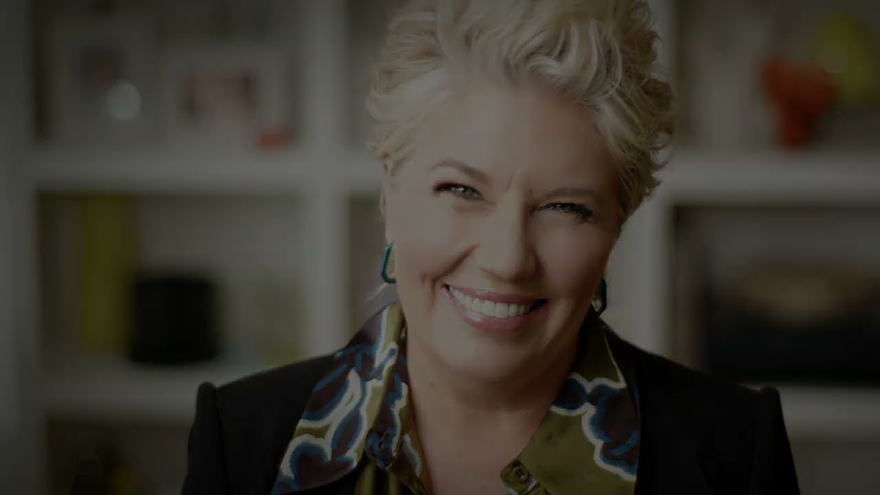 Mira Melinda Schneider - 25 Hours (Official Video) en YouTube Mira Melinda Schneider - 25 Hours (Official Video) en YouTube