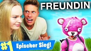 Jule spielt zum 1. Mal Fortnite