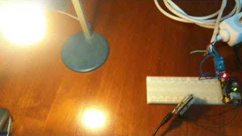 ESP8266: Controlling a lamp with a relay