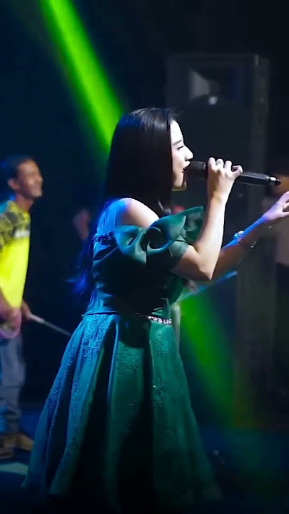 Wanita Idaman Lain #intanafifah #newpallapa #dangdutkoplo #trending #trendingshorts #trendingmusic