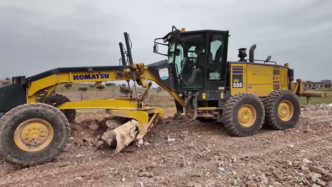 HALİLİYE’DE 4 KİLOMETRELİK YOL DAHA GÜVENLİ HALE GETİRİLİYOR