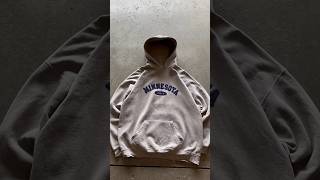 How to take product photos. Vintage clothing product photo tips to make your page more aesthetic screenshot 1