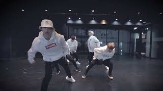 [SUBS] Stray Kids(스트레이키즈) District 9 Dance Practice - 180402