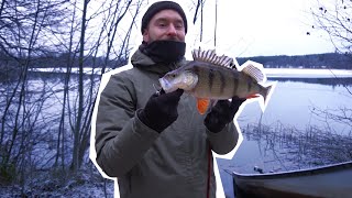 Spinnfiske I Minusgrader Längtar Till Isfisket