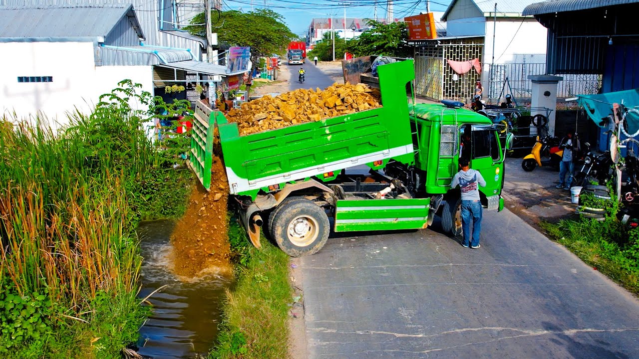 Be Watchful First New Landfill Project Using Skill Dozer D20P KOMATSU with 5Ton Truck Dumping Soil