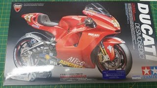 14101 Ducati Desmosedici motorcycle Tamiya 1/12 plastic model kit 